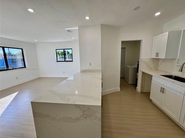 4111 NW 192nd St, Miami Gardens FL 33055