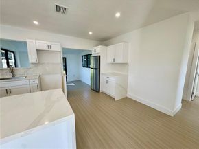 4111 NW 192nd St, Miami Gardens FL 33055