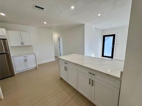 4111 NW 192nd St, Miami Gardens FL 33055