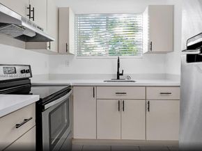 121 NE 55th St, Miami FL 33137