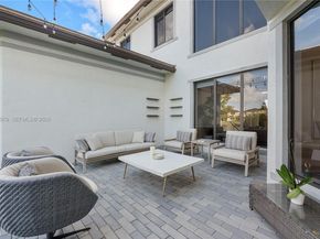 10585 Cobalt Ct, Parkland FL 33076