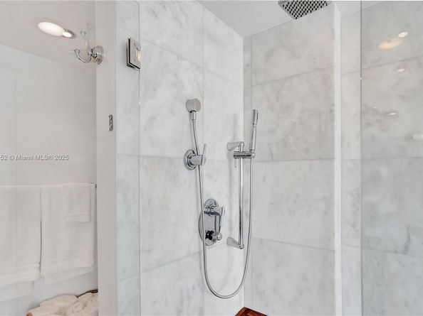 421 Meridian Ave 21, Miami Beach FL 33139