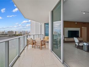 17111 Biscayne Blvd 1805, North Miami Beach FL 33160