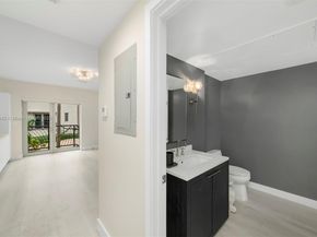 435 21st St 103, Miami Beach FL 33139