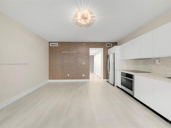 435 21st St 103, Miami Beach FL 33139