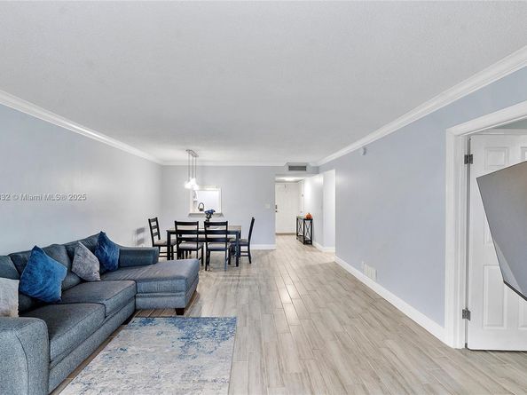 8821 NW 38th Dr 103A, Coral Springs FL 33065