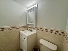 1011 Westbury F 1011, Deerfield Beach FL 33442