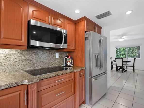 740 Bird Rd, Coral Gables FL 33146