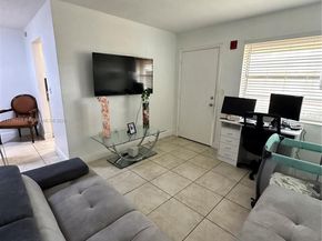 3800 SW 102nd Ave 204, Miami FL 33165
