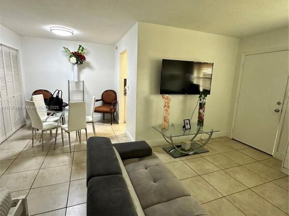 3800 SW 102nd Ave 204, Miami FL 33165