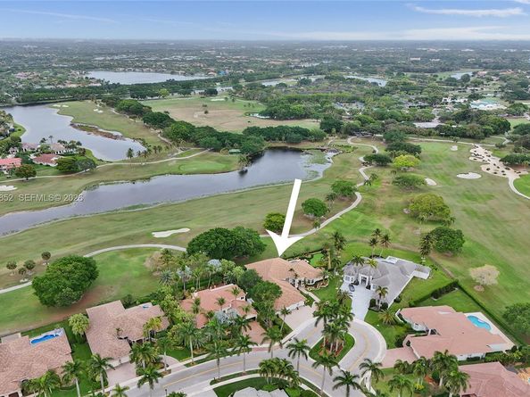 2512 Princeton Court, Weston FL 33327