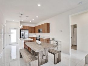 4725 NW 85th Ave 38, Doral FL 33166