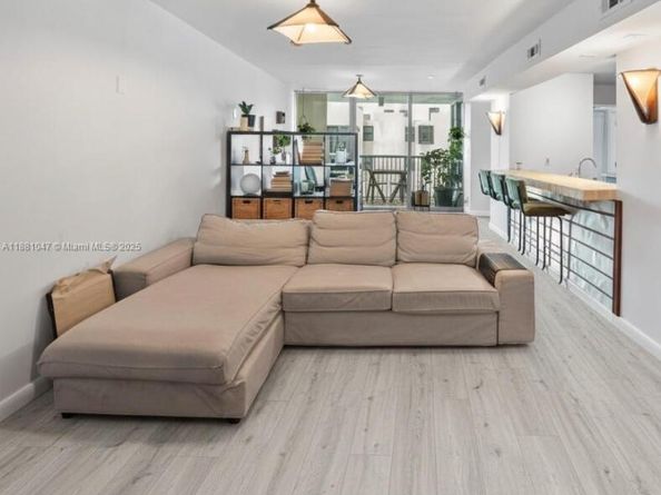 2655 Collins Ave 510, Miami Beach FL 33140