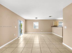 1001 SW 15th St, Deerfield Beach FL 33441