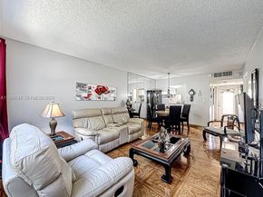 5001 NW 34th St 205, Lauderdale Lakes FL 33319