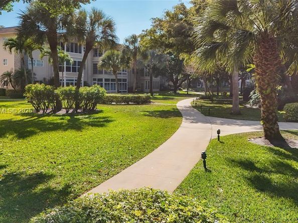 5001 NW 34th St 205, Lauderdale Lakes FL 33319