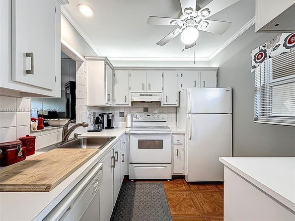 5001 NW 34th St 205, Lauderdale Lakes FL 33319