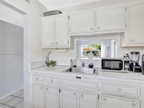 4441 NW 16th St J108, Lauderhill FL 33313