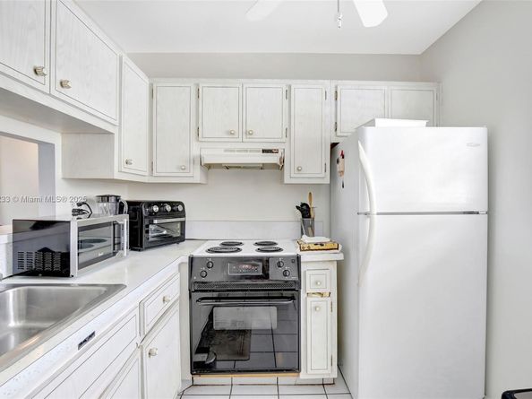 4441 NW 16th St J108, Lauderhill FL 33313