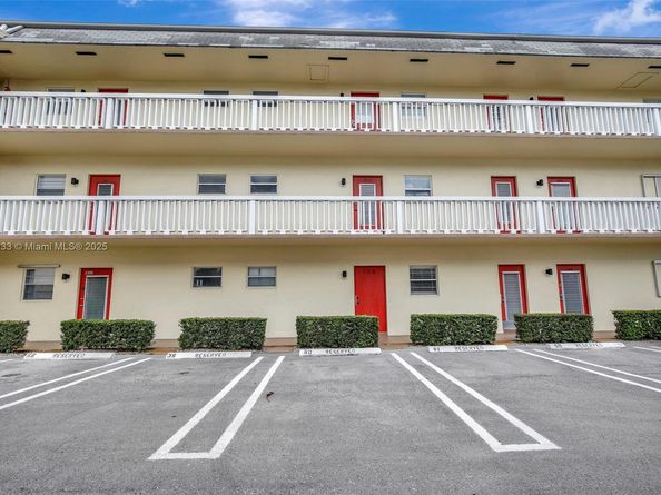 4441 NW 16th St J108, Lauderhill FL 33313
