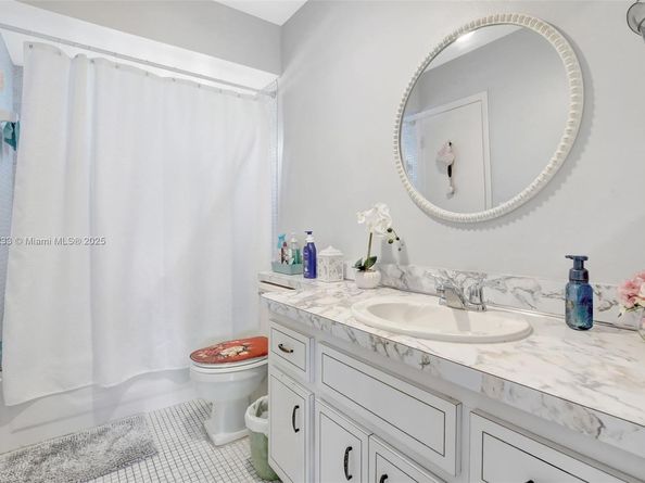 4441 NW 16th St J108, Lauderhill FL 33313