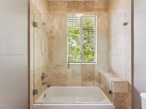 704 SW 16th St, Fort Lauderdale FL 33315