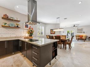 704 SW 16th St, Fort Lauderdale FL 33315