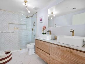 2889 Mcfarlane Rd 1614, Miami FL 33133