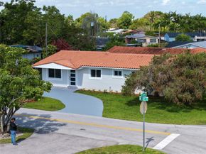 3250 SW 72 Ct, Miami FL 33155