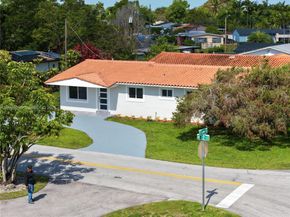 3250 SW 72 Ct, Miami FL 33155