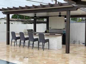 8031 NW 175th St, Hialeah FL 33015