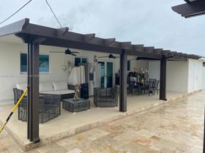 8031 NW 175th St, Hialeah FL 33015