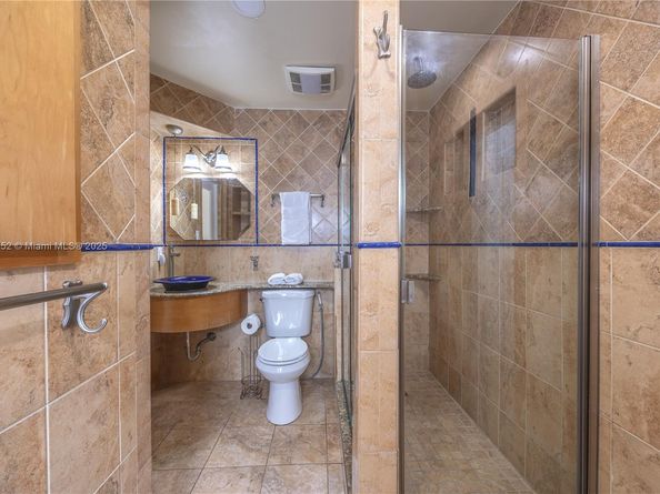 1690 NE 25th Ave, Pompano Beach FL 33062