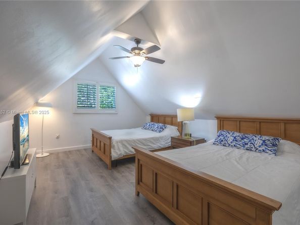 1690 NE 25th Ave, Pompano Beach FL 33062