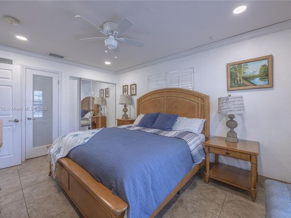 1690 NE 25th Ave, Pompano Beach FL 33062