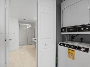 3530 Mystic Pointe Dr 1508, Aventura FL 33180
