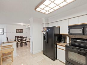 3530 Mystic Pointe Dr 1508, Aventura FL 33180