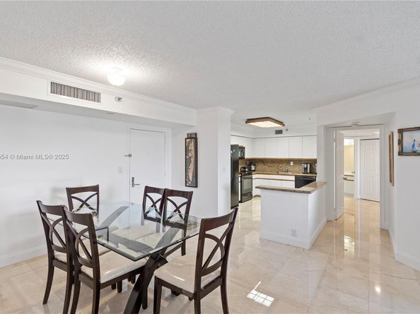 3530 Mystic Pointe Dr 1508, Aventura FL 33180