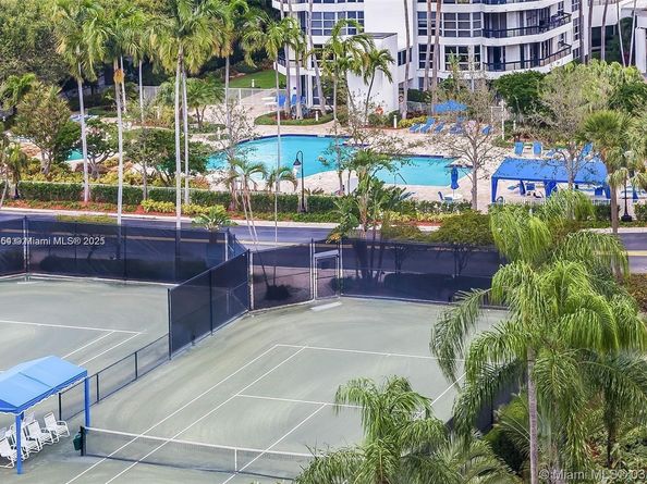 3530 Mystic Pointe Dr 1508, Aventura FL 33180