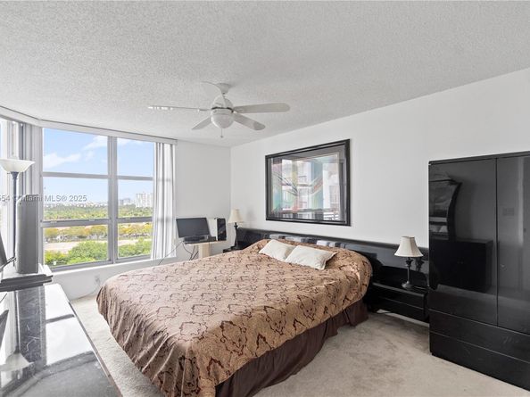 3530 Mystic Pointe Dr 1508, Aventura FL 33180