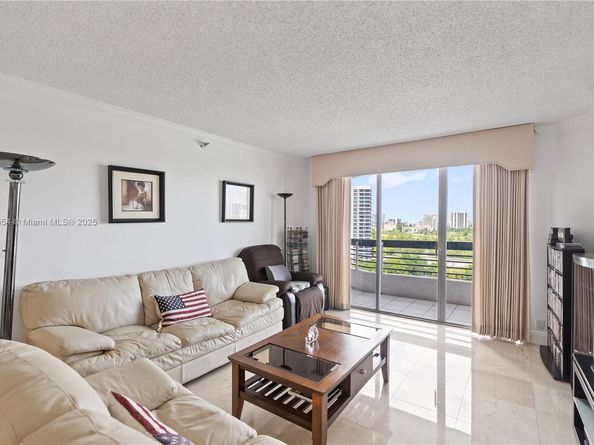 3530 Mystic Pointe Dr 1508, Aventura FL 33180