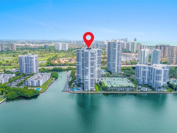 3530 Mystic Pointe Dr 1508, Aventura FL 33180