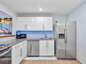 600 Parkview Dr 227, Hallandale Beach FL 33009