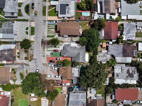 4326 NW 4th St, Miami FL 33126
