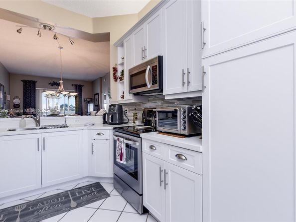 7702 Trent Dr 408, Tamarac FL 33321