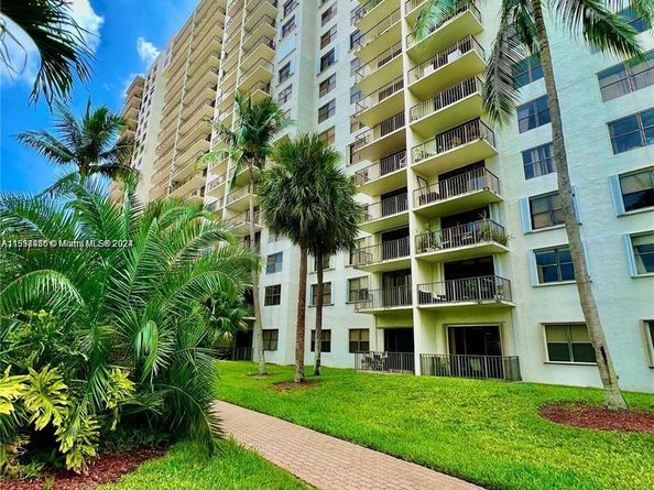 18151 NE 31st Ct 1404, Aventura FL 33160