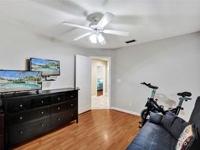 10828 NW 5th St, Plantation FL 33324