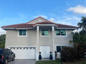 10355 NW 45th Ln, Doral FL 33178