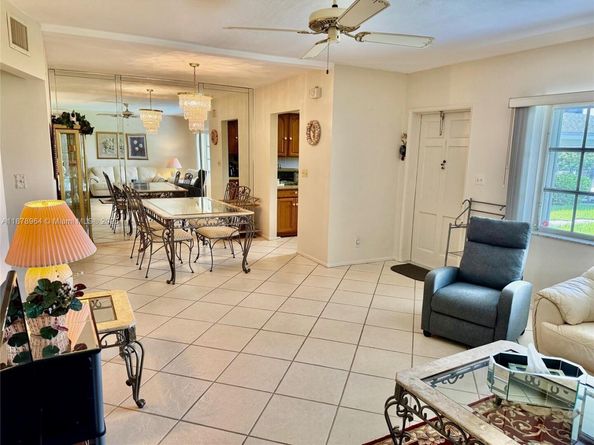 930 SE 9th Ave 8, Pompano Beach FL 33060