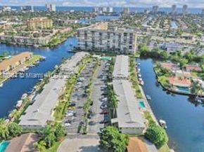 930 SE 9th Ave 8, Pompano Beach FL 33060